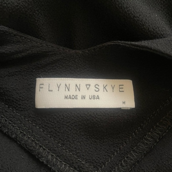Flynn Skye Black Ruffle Skirt Size M - Picture 5 of 7